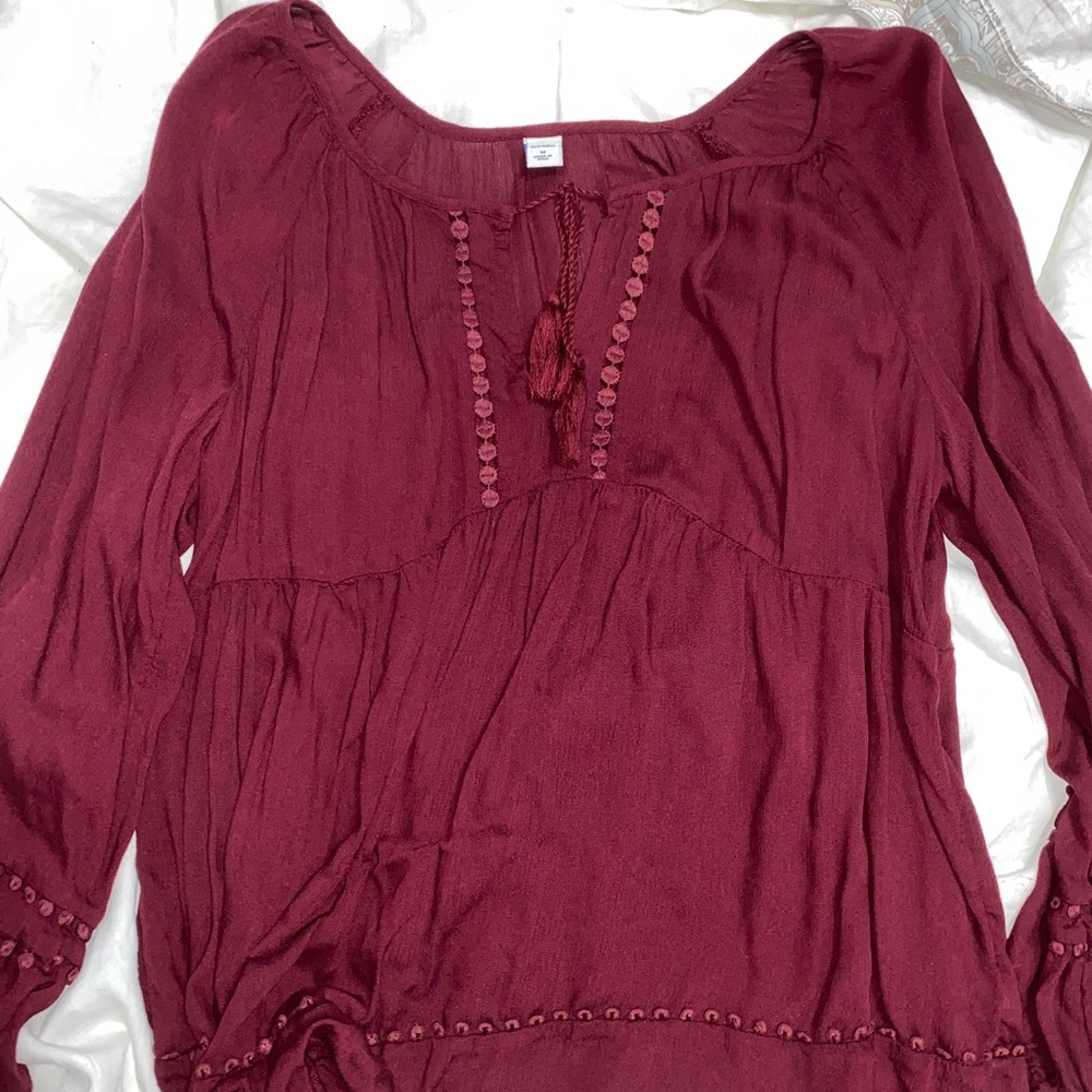 Waved longed sleeved